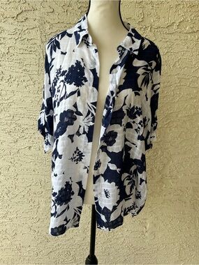Jane + Delancey White Shirt with Navy Floral Print
